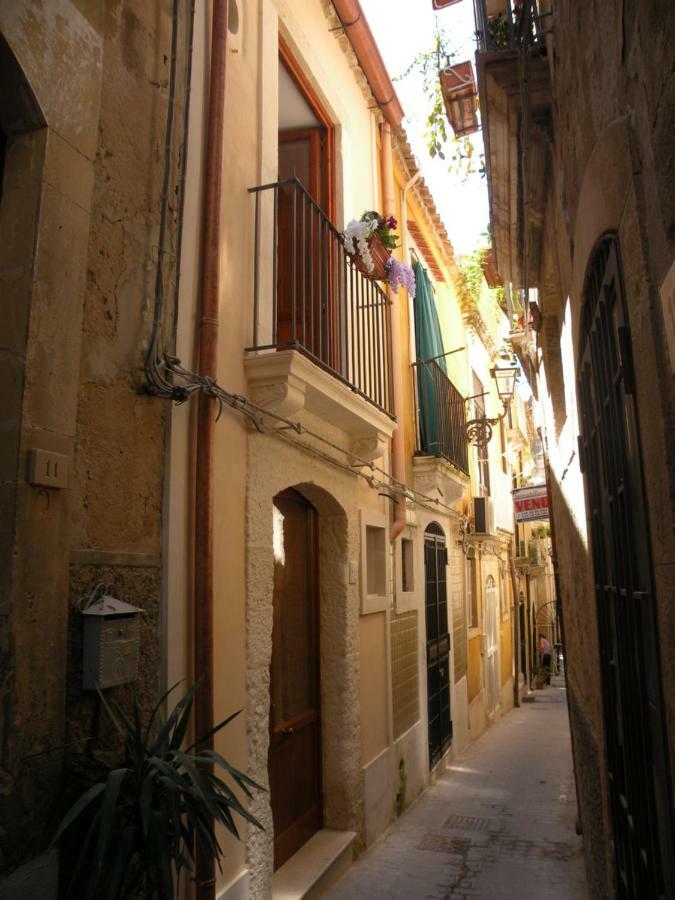 Al Blu Ortigia Apartments Syrakus Exterior foto